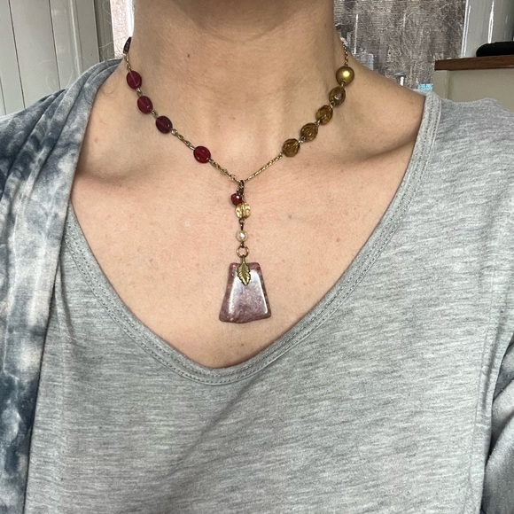 Handmade vintage and new pieces mixed up-cycled necklace with real stone pendant - Picture 4 of 13